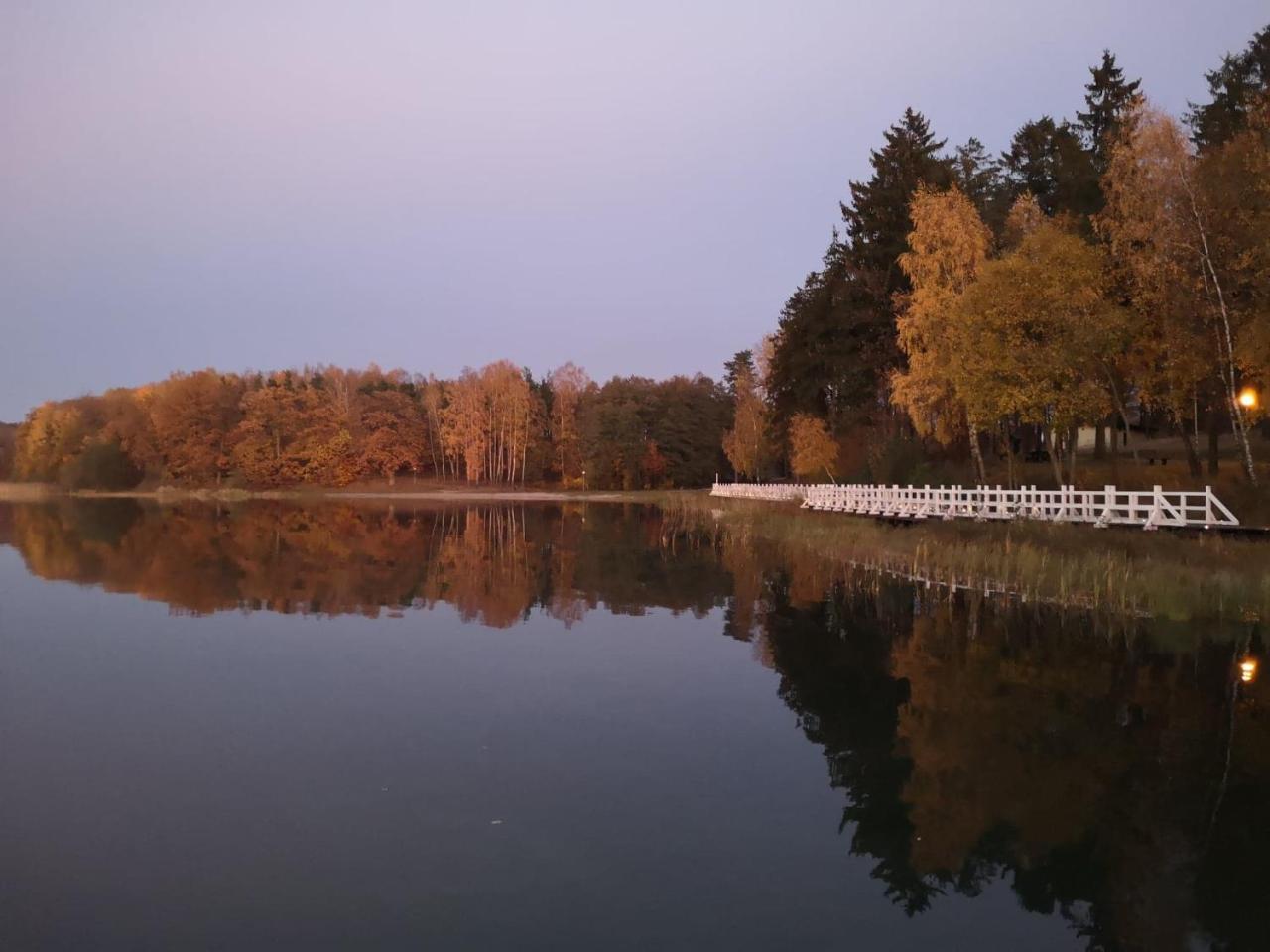Pokoje Hotelowe Nad Jeziorem Jelen Bytów Dış mekan fotoğraf
